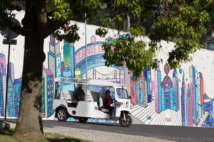 Lisbon: Street Art TukTuk Tour - Price and value: what you get for $94 per person