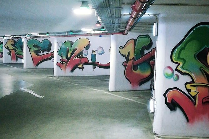 Lisbon Street Art Walking Tour - Graça Murals and Hill Views: Why Placement Matters