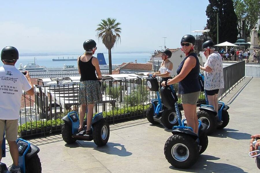 Lisbon: Streets of Alfama Private Segway Tour 1.5hour - Meeting at Rua das Olarias, then straight into Alfama mode
