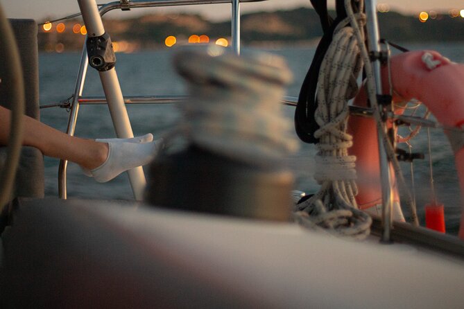 Lisbon Sunset Boat Cruise Tour With Drinks Included - Quick hit reasons this cruise is worth your evening