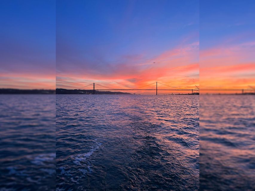 Lisbon: Sunset Boat Tour with a drink - Key Highlights