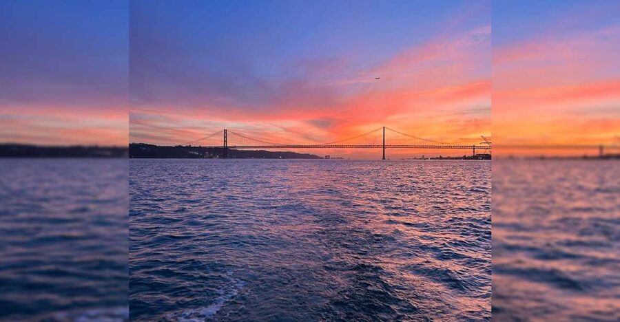 Lisbon: Sunset Boat Tour with a drink - Why Lisbon’s Riverfront Looks Best at Sunset