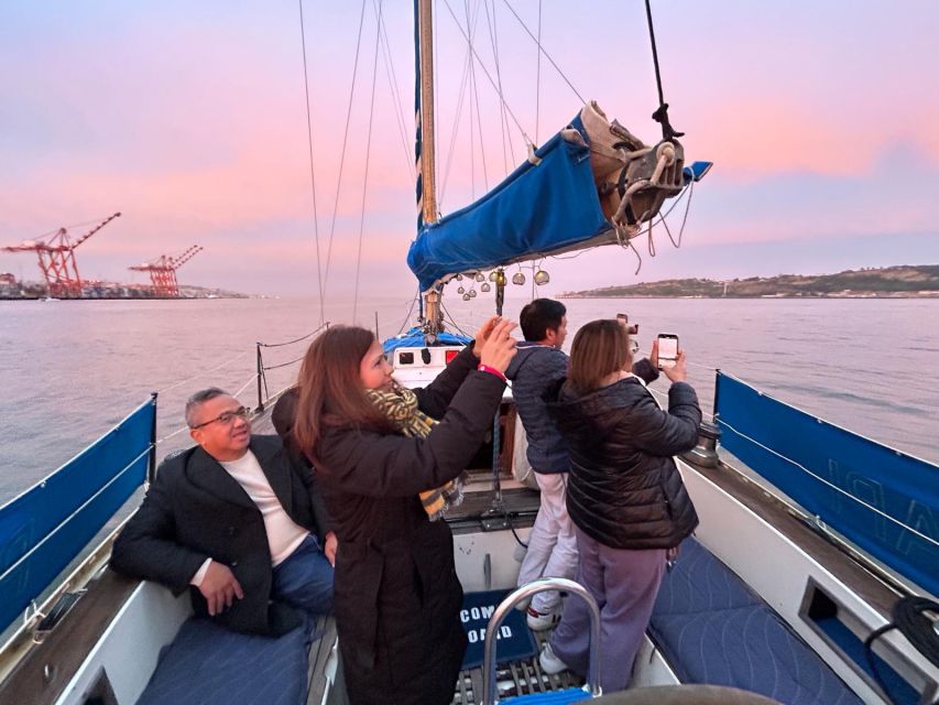 Lisbon: Sunset Boat Tour with a drink - Commerce Square to Almada: Getting Oriented Fast