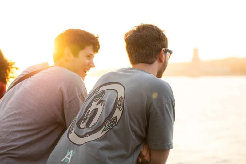 Lisbon: Sunset Boat Tour with Music and Drinks - Key things that make this cruise worth your evening