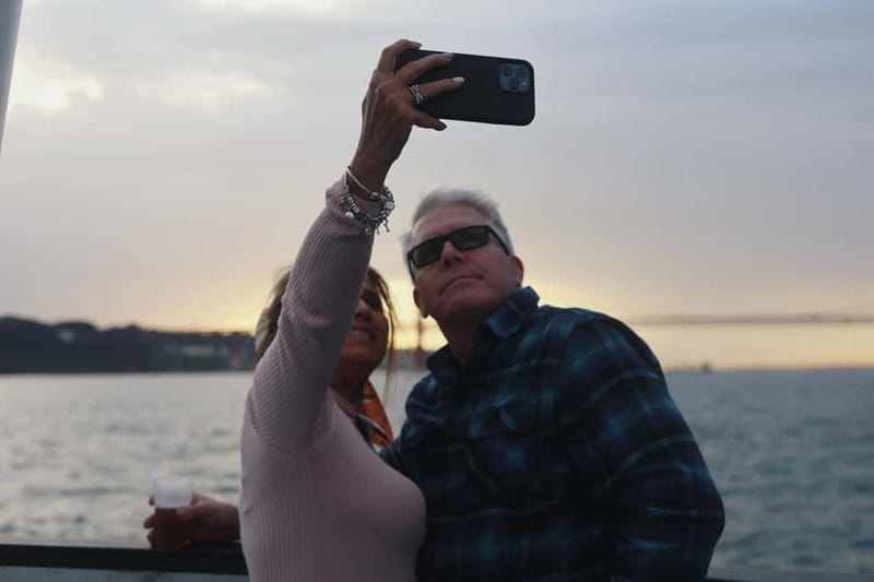 Lisbon: Sunset Boat Tour with Music and Drinks - Comfort Tips That Make a Big Difference