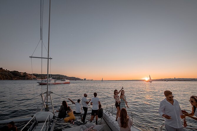 Lisbon : Sunset Catamaran Boat Tour with Music and Drinks - Key highlights you should know before you go