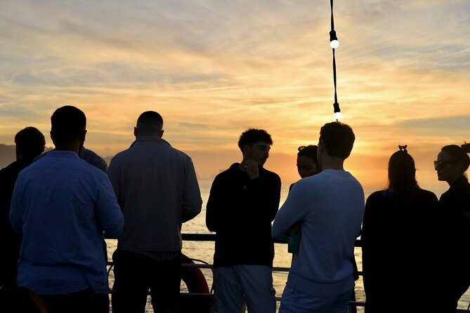 Lisbon: Sunset on board with music & drinks - Seating, decks, and how to stay comfortable