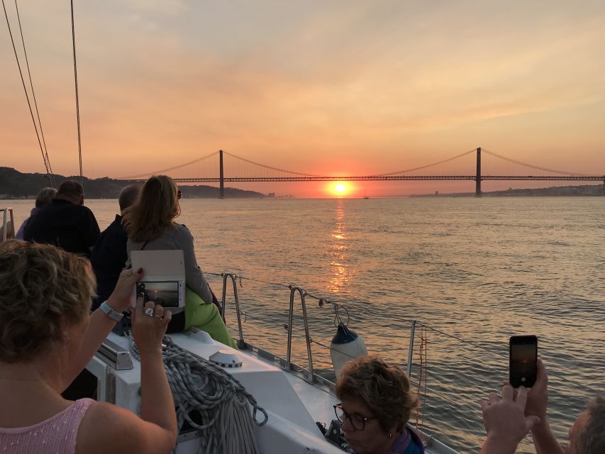 Lisbon: Sunset Sailing Cruise with Wine - Key highlights worth aiming for