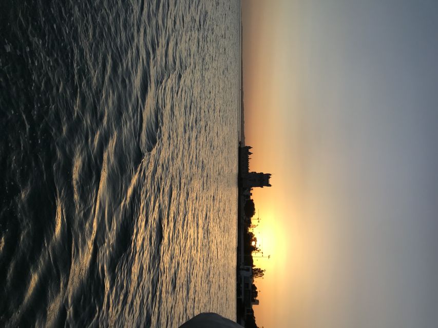 Lisbon Sunset Sailing – Small Group (max 10) Wine & History - Praça do Comércio: Lisbon’s Waterfront From a Stunning Perspective