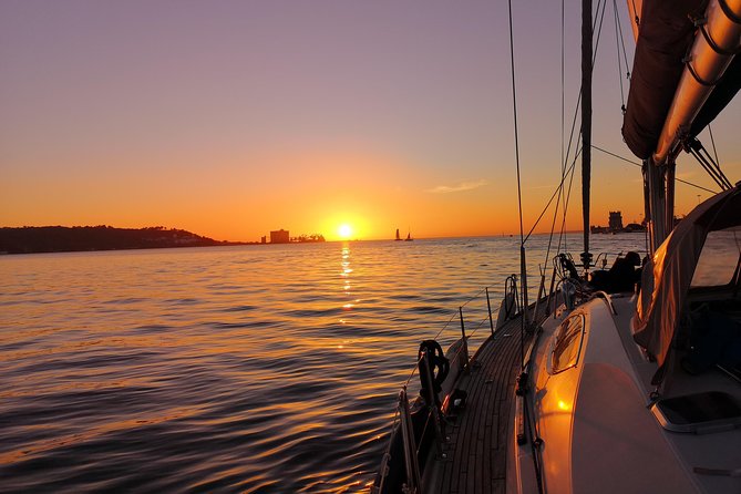 Lisbon Sunset Sailing Tour on Luxury Sailing Yacht with 2 Drinks - Seating Tips That Actually Affect Your Photos