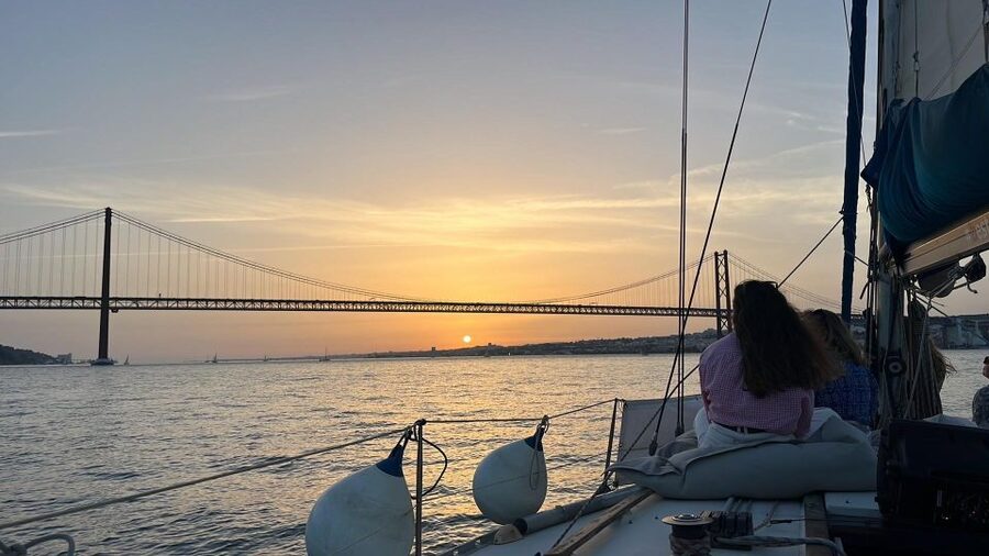 Lisbon Sunset Sensations 2h Cruise - Crew and Hosting Team: The Human Factor Matters