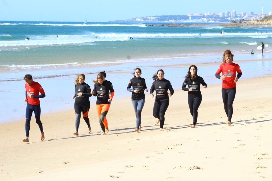 Lisbon: Surf Lesson - Gear and wetsuits: what’s included and why it helps