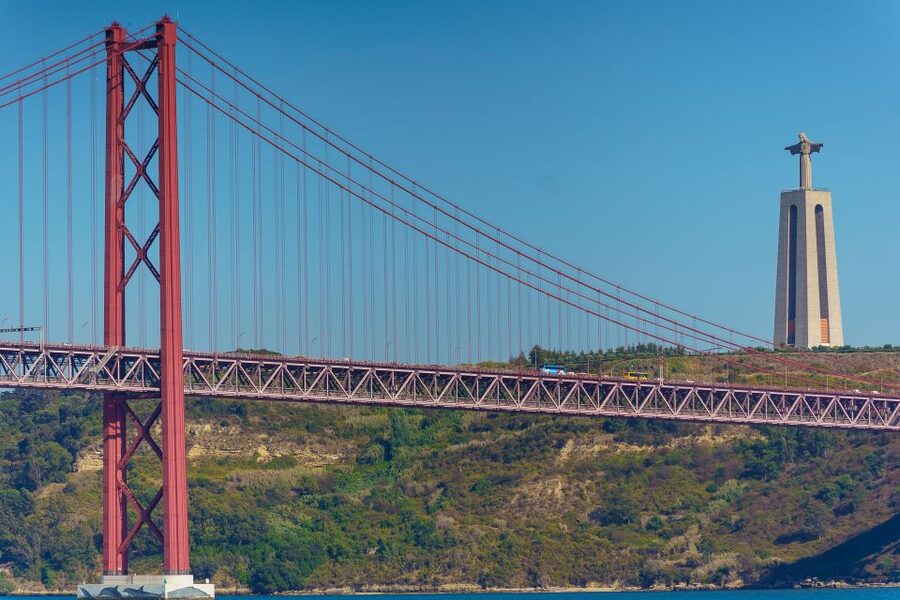 Lisbon: Tagus River Cruise With Brunch - Who this cruise is best for, and who should skip it