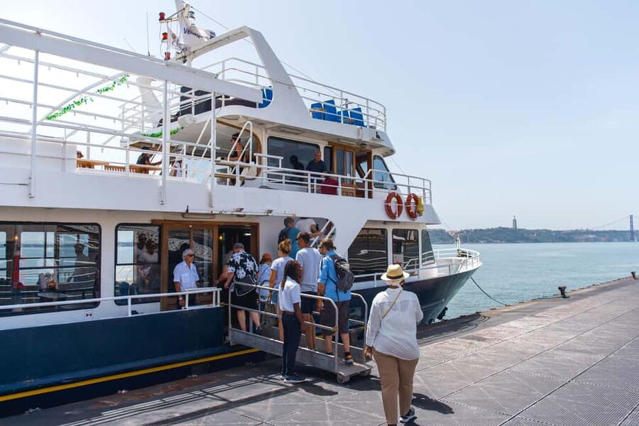 Lisbon: Tagus River Cruise with Welcome Drink - Christ the King From the River: A Different Angle on a Familiar Icon