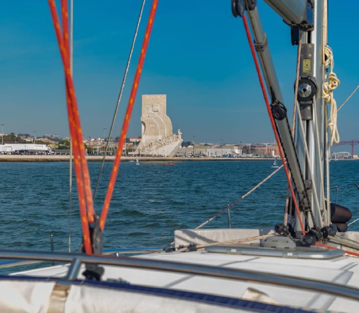 Lisbon: Tagus River Sailboat Tour - Meeting logistics and timing: when to book for the best light
