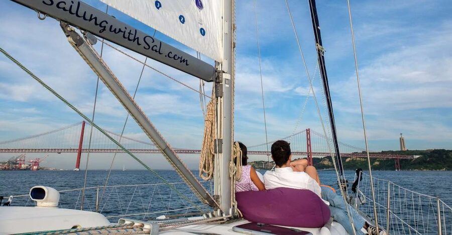 Lisbon: Tagus River Sunset Cruise with Drinks - Getting to Doca de Alcantara without stress (Gate 1)