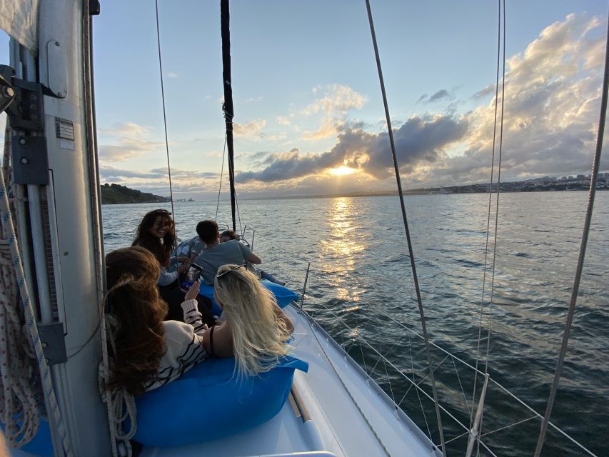 Lisbon: Tagus River Sunset Cruise with Drinks - On board: what the 2 hours feels like