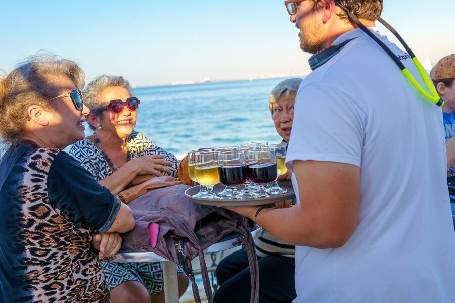 Lisbon: Tagus River Sunset Tour with Snacks and Drink - Audio guide and onboard setup: relax, don’t research