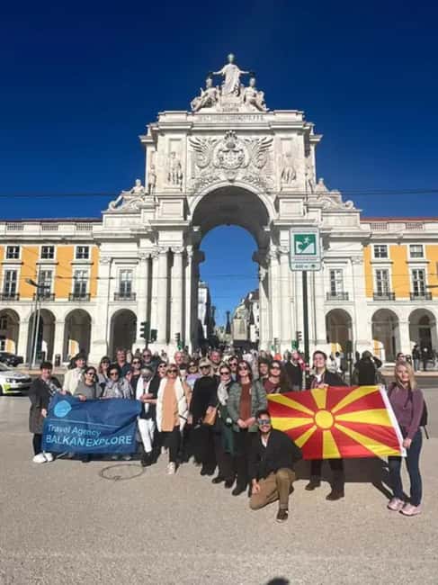 Lisbon Through the Eyes of a Local - Food and Walking Tour - Why this 2-hour Lisbon mix works for day one