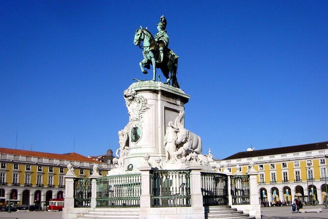 Lisbon to Porto with stop Aveiro-Fátima-Coimbra-Tomar-Nazaré-Óbidos - The driving rhythm, timing, and what it means for your day