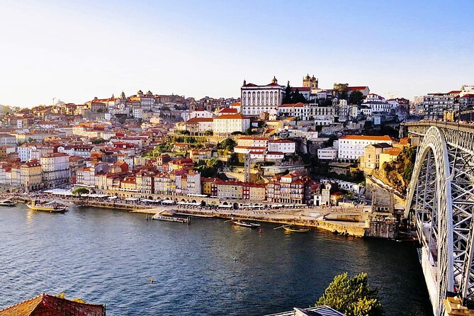 Lisbon to Porto with stop Aveiro-Fátima-Coimbra-Tomar-Nazaré-Óbidos - Coimbra: university streets and the city center feel