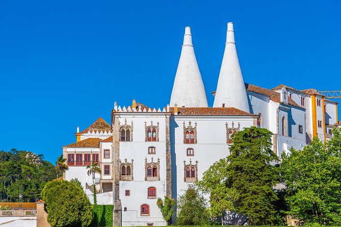 Lisbon to Sintra, Pena Palace, Regaleira & Cascais, small-group - Cascais in real time: royal charm without the museum vibe