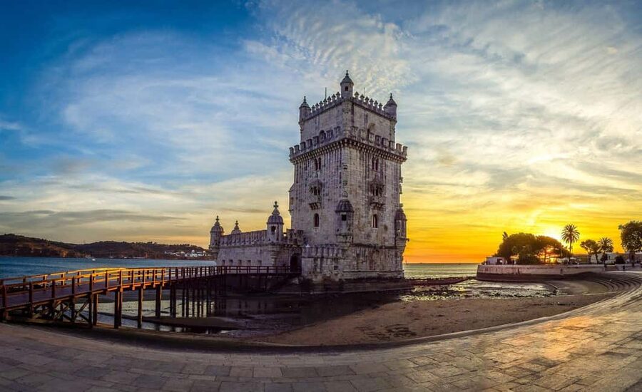 Lisbon Tour: Cristo Rei, Belem, São Jorge Castle, 360°View. - Belém in One Day: Jerónimos, Tower, Discoveries Monument, and Pastéis de Belém
