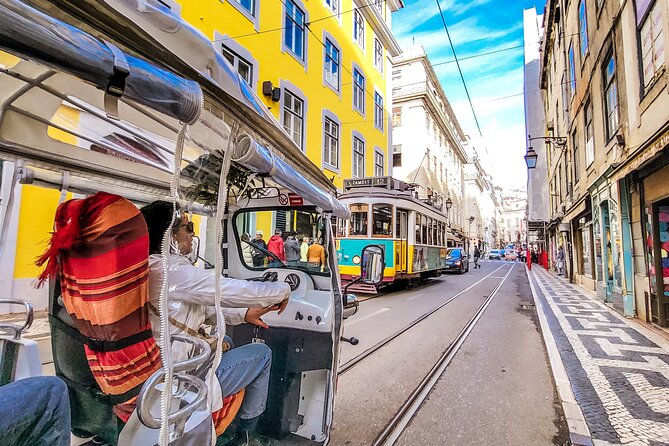 Lisbon tour Oldtown & Viewpoints on a tuktuk - São Vicente de Fora monastery: the azulejo hit and terrace views