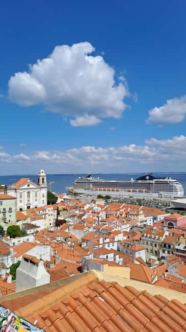 Lisbon Tour: Walled City, Alfama & Viewpoints - Entering Alfama: why the route feels smarter than a checklist tour