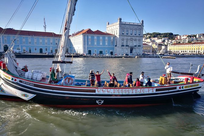 Lisbon Traditional Boats - Express Cruise - 45min - Weather, Getting On Board, and What to Bring