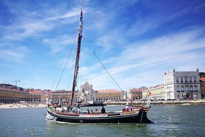 Lisbon Traditional Boats - Express Cruise - 45min - Where the Boat Stops: Square of Comércio and the Riverfront Story