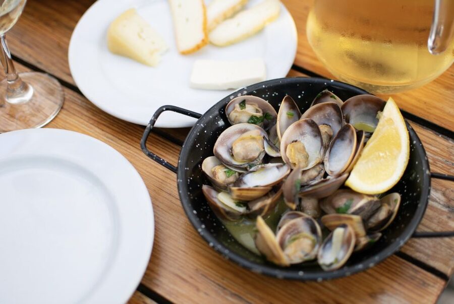 Lisbon Traditional Portuguese Food and Sightseeing Tour - Price and value: is $98 a good deal for 4 hours of tastings?