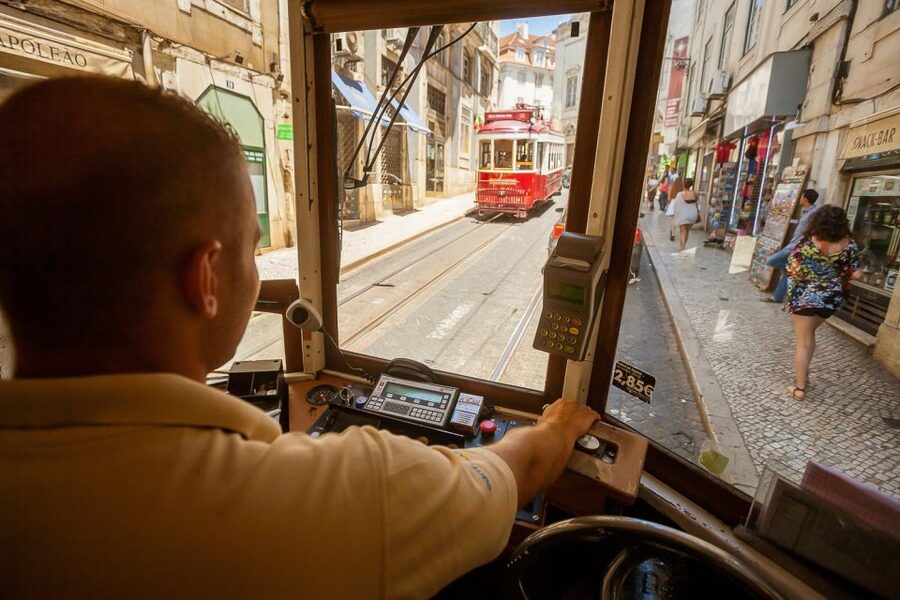 Lisbon Tram No. 28 Ride & Walking Tour - Meeting at Praça Luís de Camões, then jumping into Old Town