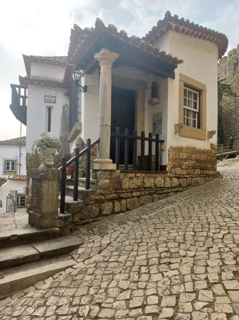 Lisbon: Transfer to Porto with Obidos and Nazare - Key Points to Know Before You Go