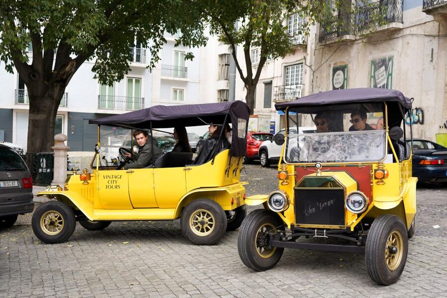 Lisbon: Tuk Tuk City tour with vintage car - Entering The Vintage Tuk Tuks at Hard Rock Cafe Lisboa