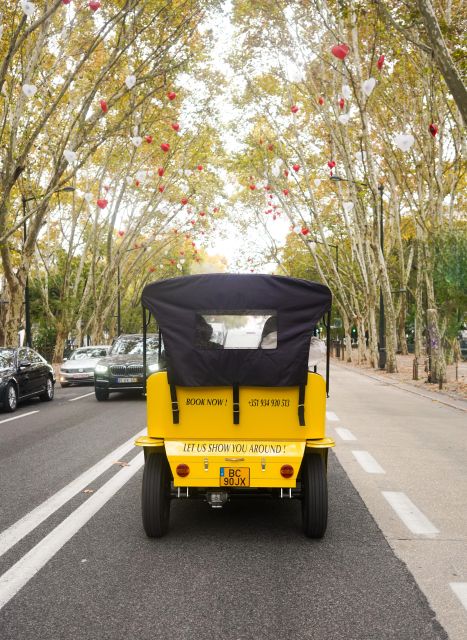 Lisbon: Tuk Tuk City tour with vintage car - Alfama on Cobblestones: the 1-hour Heart of Lisbon