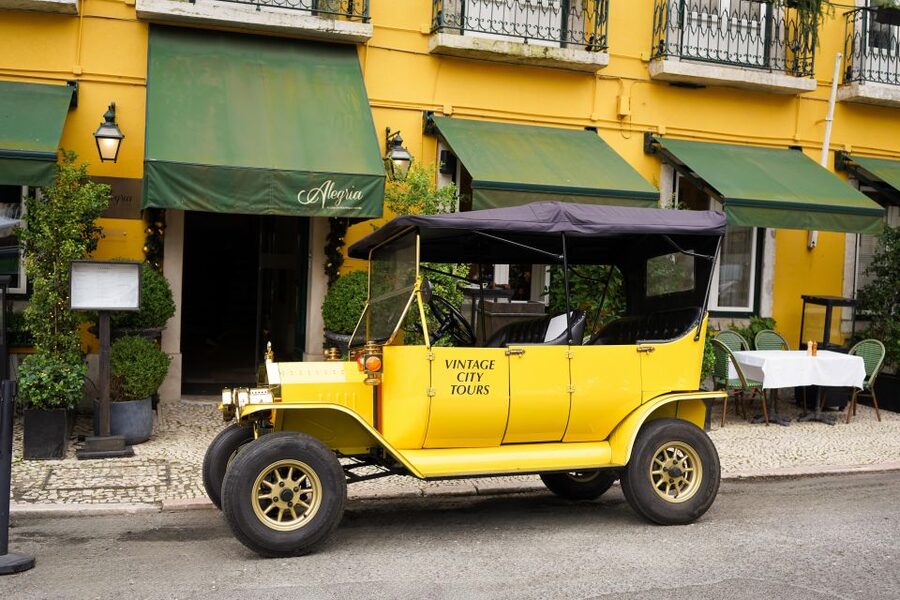 Lisbon: Tuk Tuk City tour with vintage car - Your Guide Makes the Difference (Manuel and Chico)