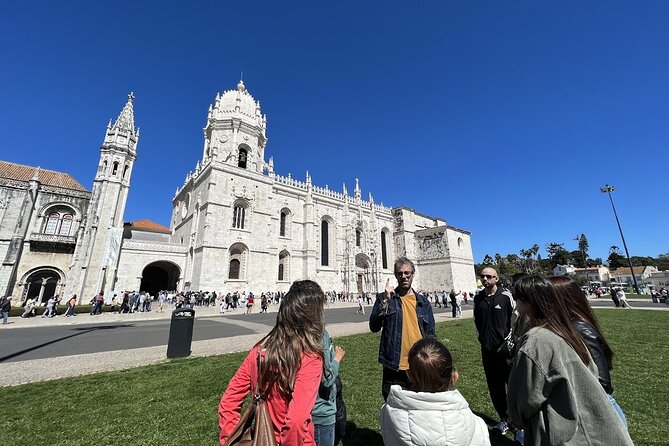 Lisbon Walking Tour - Discover Belém and the Discoveries Age - Belém Garden and a Thai Pagoda: A Surprise Stop That Makes Sense