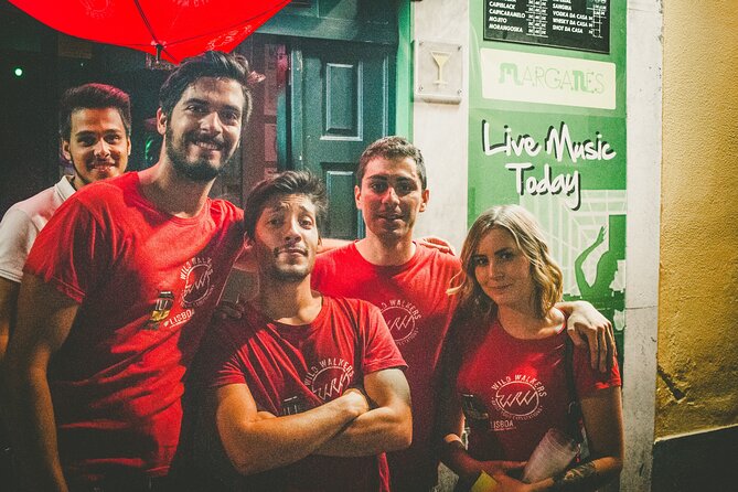 Lisbon Wild Pub Crawl - Guides make the difference: Tiago, Manu, Ana, Mar, and Leticia