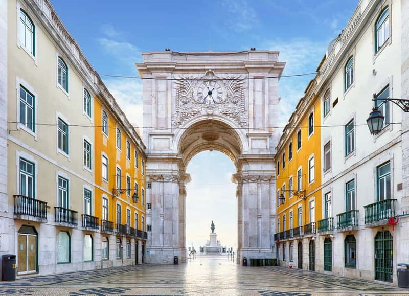 Lisbon with Tukxi: Historical Secrets by Tuk-Tuk - Mouraria: Multi-Ethnic Streets, Food, and Daily Life