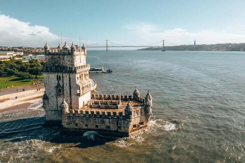 Lisbon with Tukxi: Private Belém Tuk-Tuk Tour - Guide quality and comfort: what you should watch for