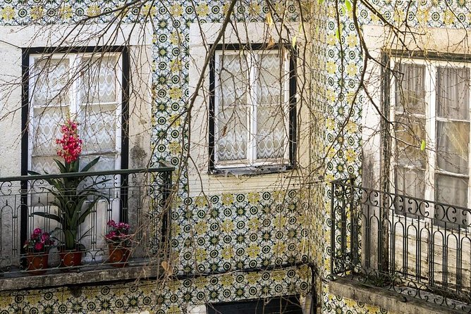 Lisbon Your Perfect Day in the City Custom Private Tour - Price and Value: What You Pay for at $323.59 Per Person