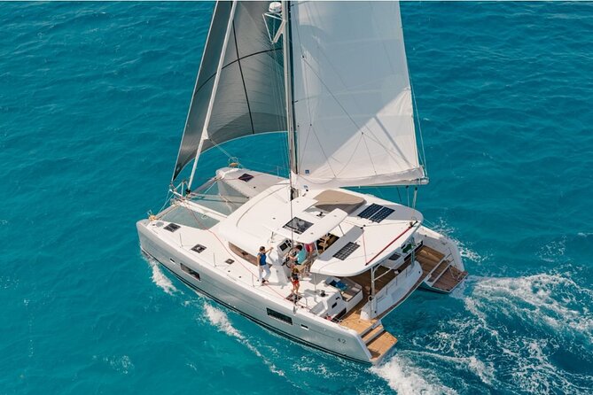 LUXURY Catamaran Sunset and Wine cruise - Getting the Best Seats for Views of the Bridge and the Tower
