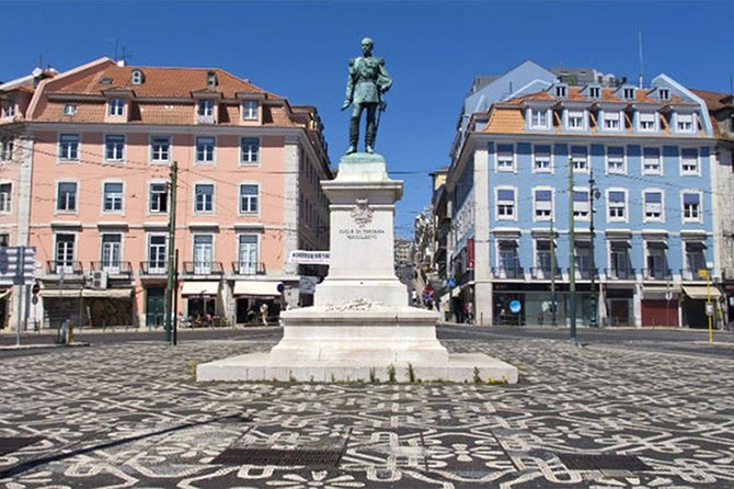 Mini Tour LISBOA (half day) - Miradouro moments: Sao Pedro de Alcantara and Parque Eduardo VII