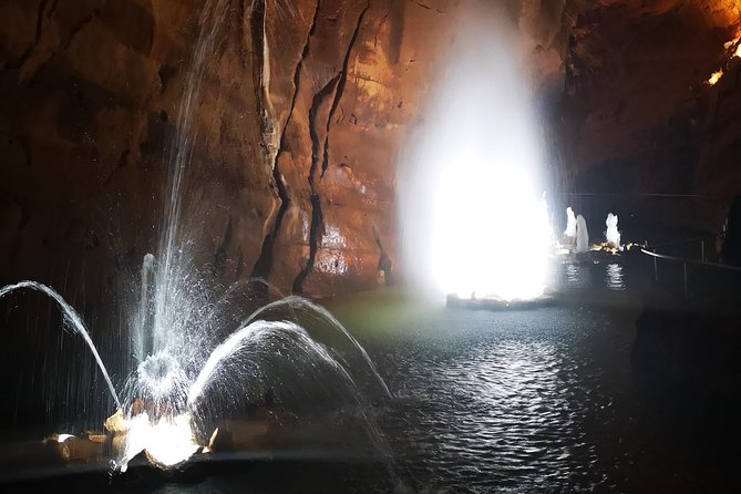 Mira de Aire Caves, Nazaré and Óbidos - All Included Private Tour - A note on possible stop changes nearby