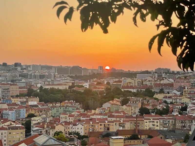 Multicultural Lisbon: Hidden Stories, Art, Food & Live Music - Graça’s viewpoints, plus the 200-step reality check