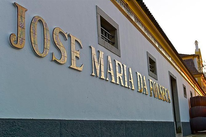Nature, Wines and Ceramic Tiles: Private Tour - Setúbal lunch: where seafood choices feel local