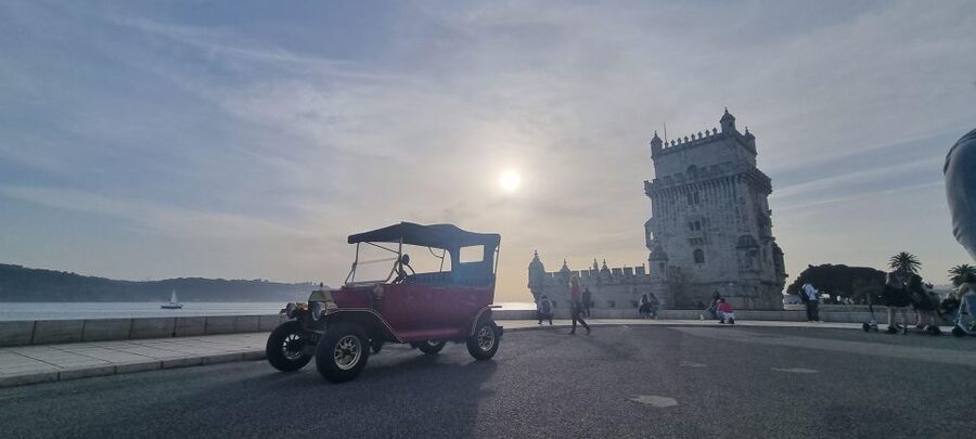 Nostalgic Lisbon Tuk Tuk Tour: Hidden Gems - Weather, Timing, and Comfort on the Streets of Lisbon