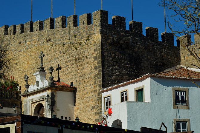 Óbidos: Medieval Tales & Secrets Spots - Meeting point and the walk-friendly rhythm