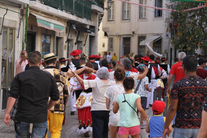 Old Lisbon: Alfama and Sao Jorge neighborhood 3-Hour Walking Tour - Why Alfama and São Jorge is the Lisbon duo you will actually remember